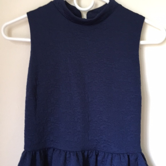 Pretty dress - Picture 2 of 7